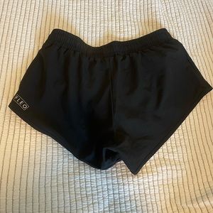 Fleo Keep Up Shorts size small